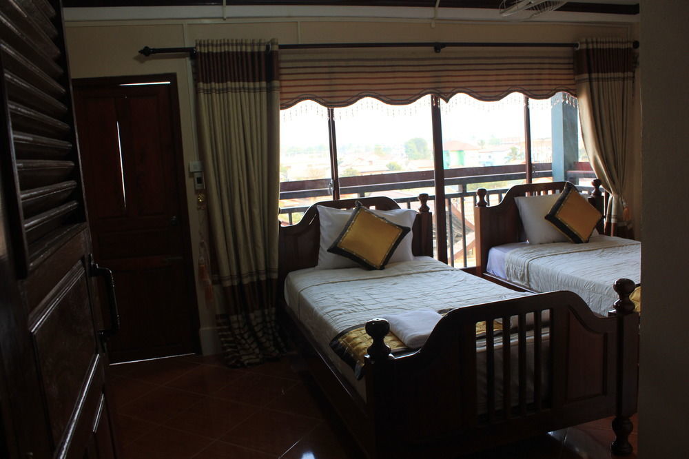 เมาน์เท็น วิว ริเวอร์ไซด์ บูทิก โฮเต็ล Hotel วังเวียง ภายนอก รูปภาพ