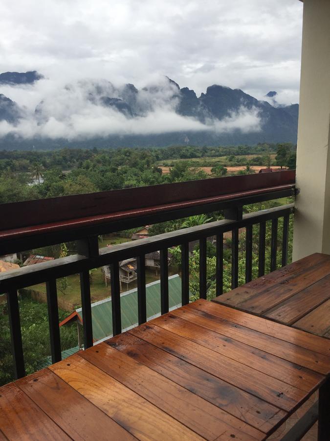 เมาน์เท็น วิว ริเวอร์ไซด์ บูทิก โฮเต็ล Hotel วังเวียง ภายนอก รูปภาพ