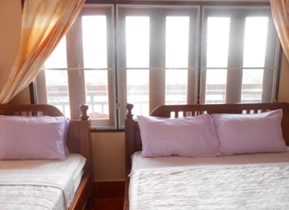 เมาน์เท็น วิว ริเวอร์ไซด์ บูทิก โฮเต็ล Hotel วังเวียง ภายนอก รูปภาพ