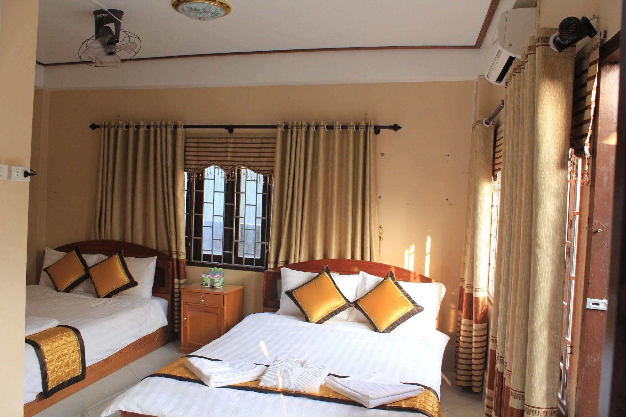 เมาน์เท็น วิว ริเวอร์ไซด์ บูทิก โฮเต็ล Hotel วังเวียง ภายนอก รูปภาพ
