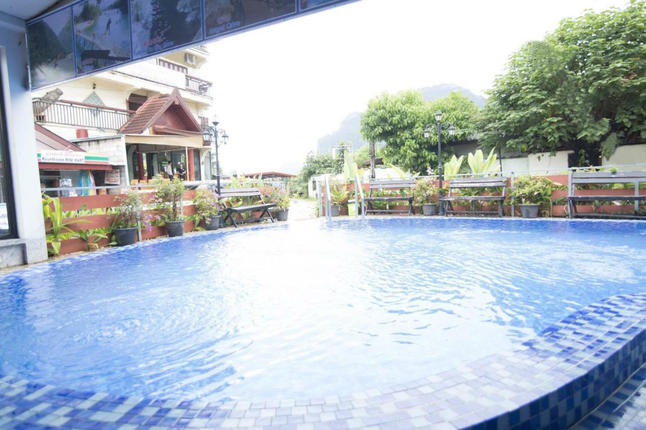 เมาน์เท็น วิว ริเวอร์ไซด์ บูทิก โฮเต็ล Hotel วังเวียง ภายนอก รูปภาพ